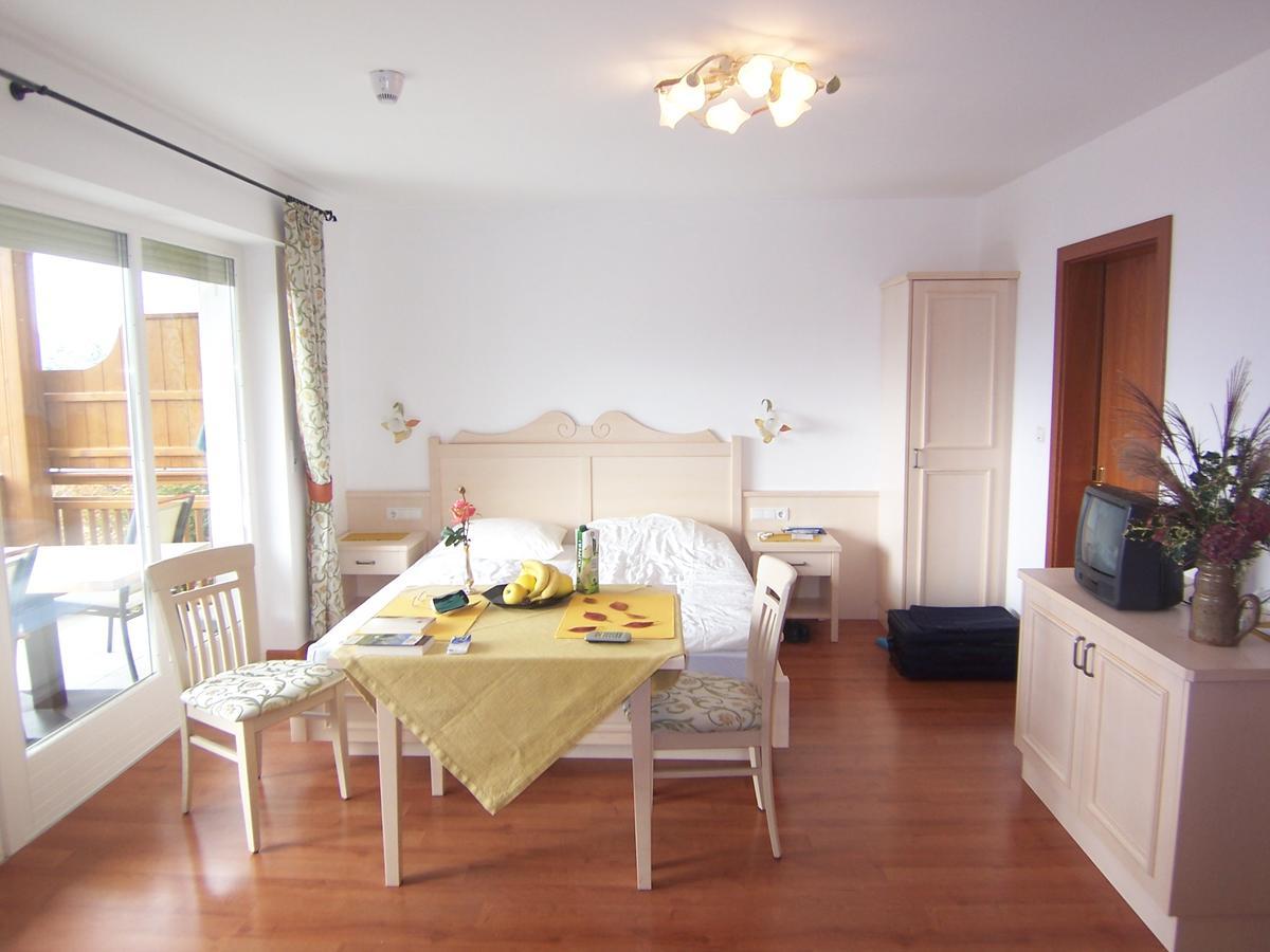 Appartement Tschivon Schenna Luaran gambar